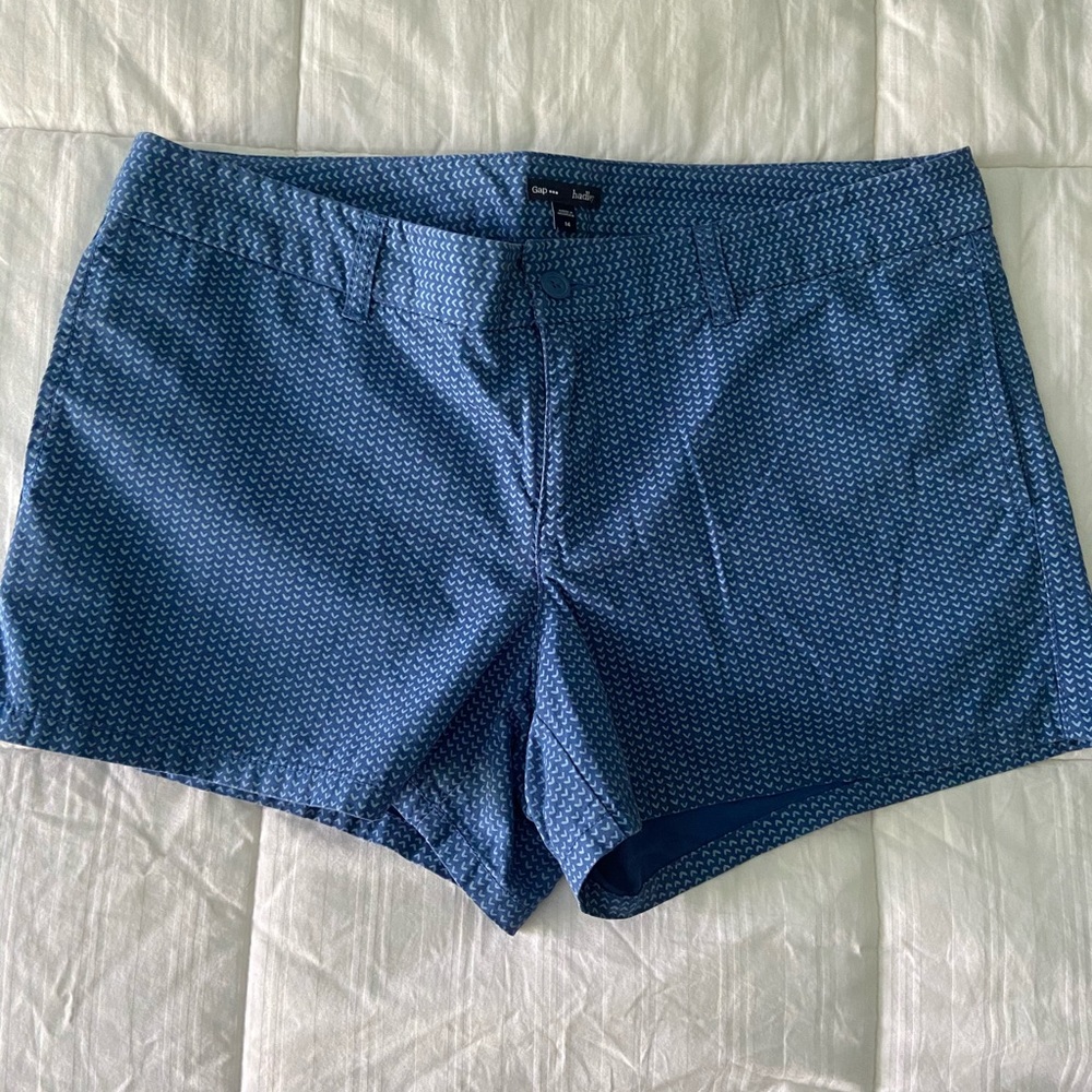 Gap shorts